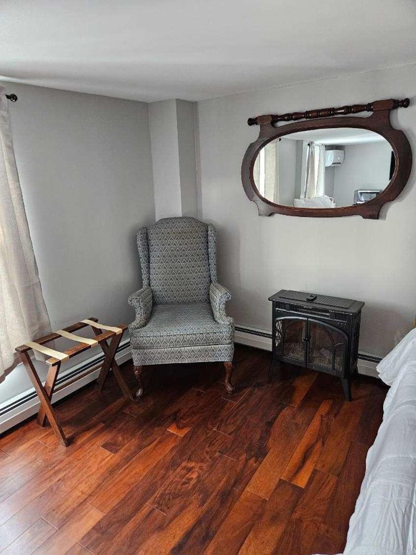 Chester Inn Экстерьер фото