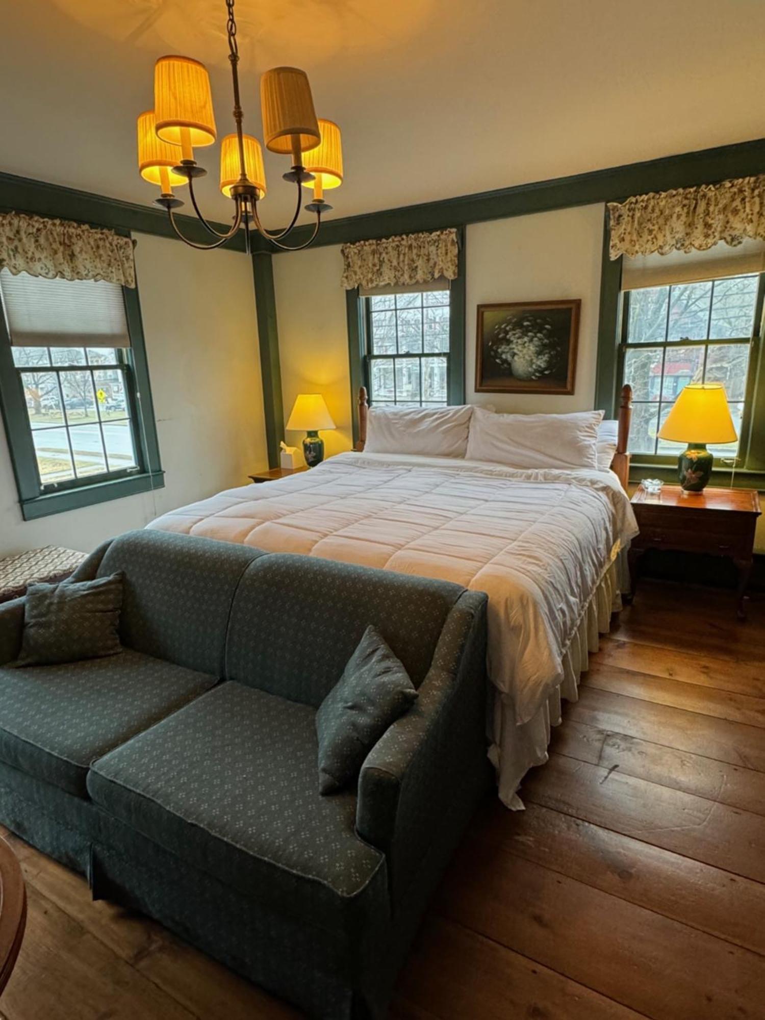 Chester Inn Экстерьер фото